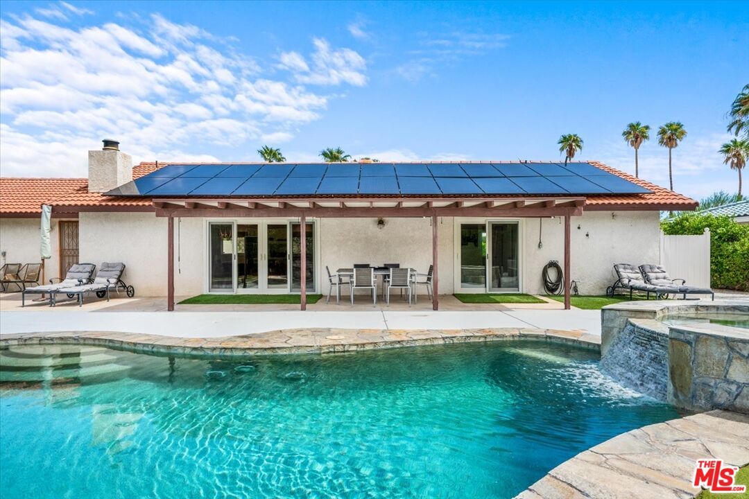 Exterior, Pool, Solar Panels