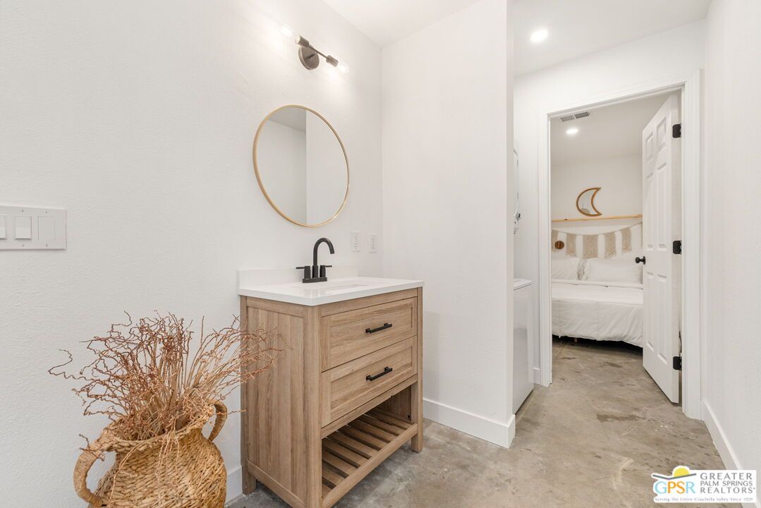 Bathroom, Bedroom, Dual Sink Vanities, Interior, Recessed Lighting