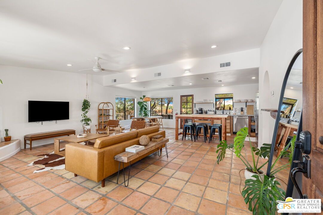 Dining room, Interior, Kitchen, Living room, Recessed Lighting