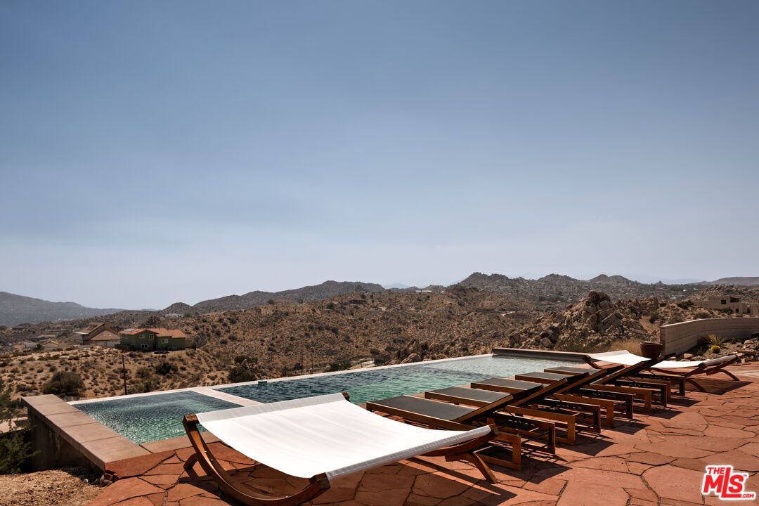 Exterior, Pool, Other