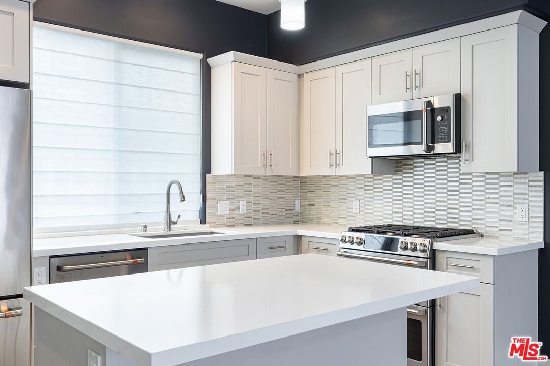 Interior, Kitchen, Stainless Steel Appliances