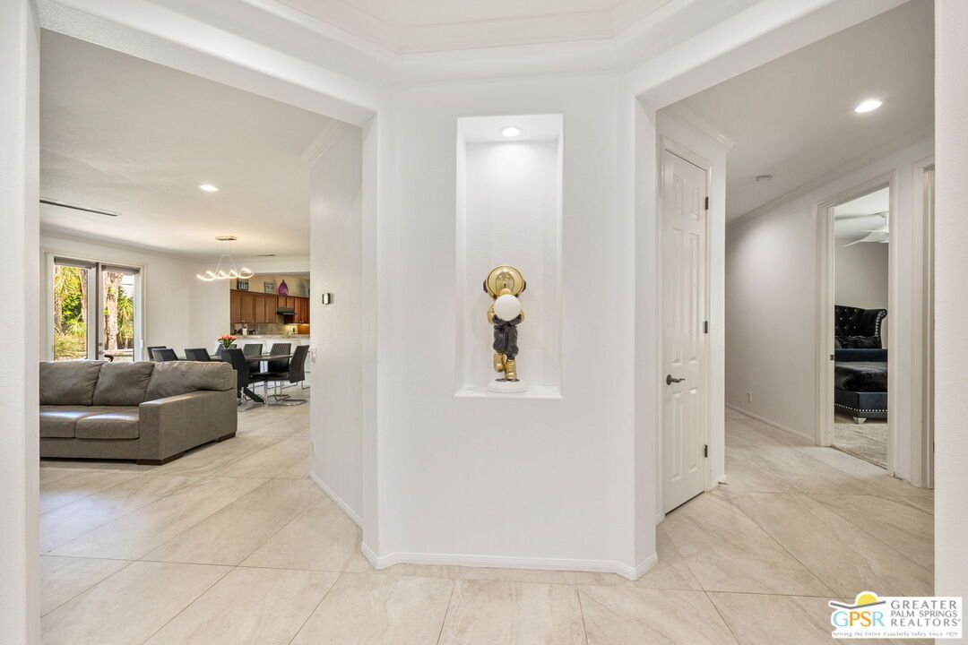 Dining room, Interior, Kitchen, Living room, Pendant Lights, Recessed Lighting