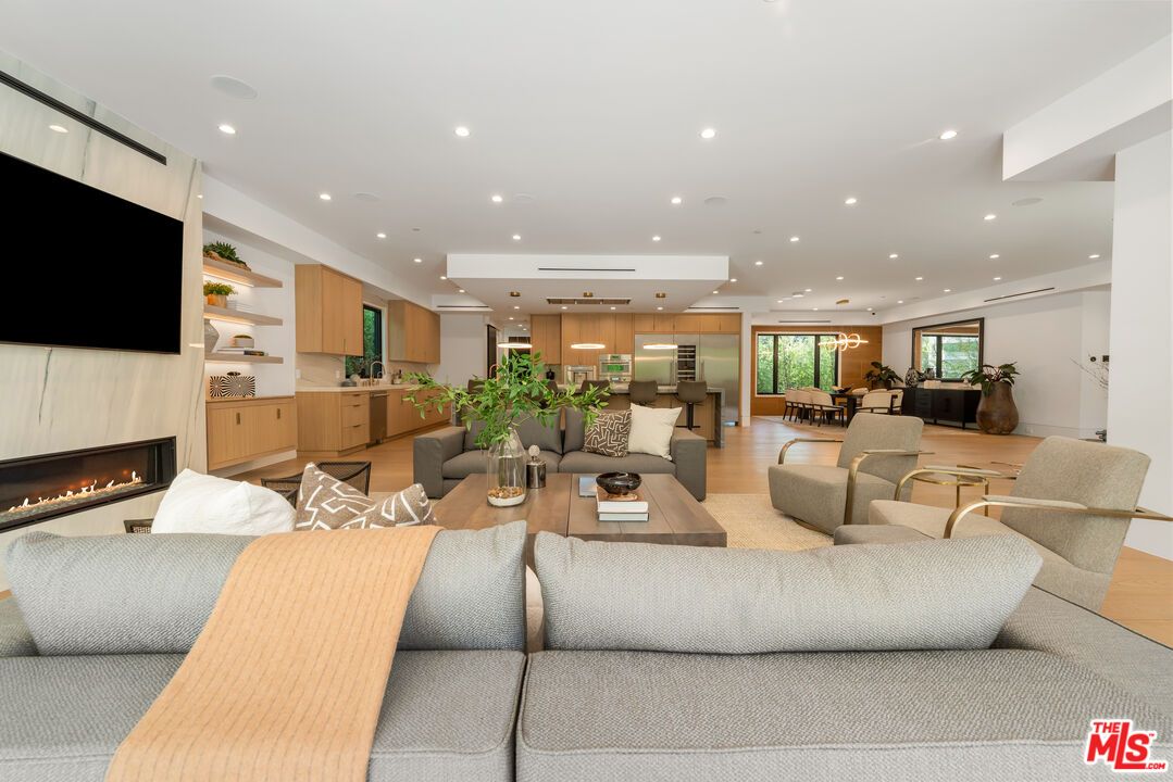 Dining room, Fireplace, Interior, Kitchen, Living room, Recessed Lighting