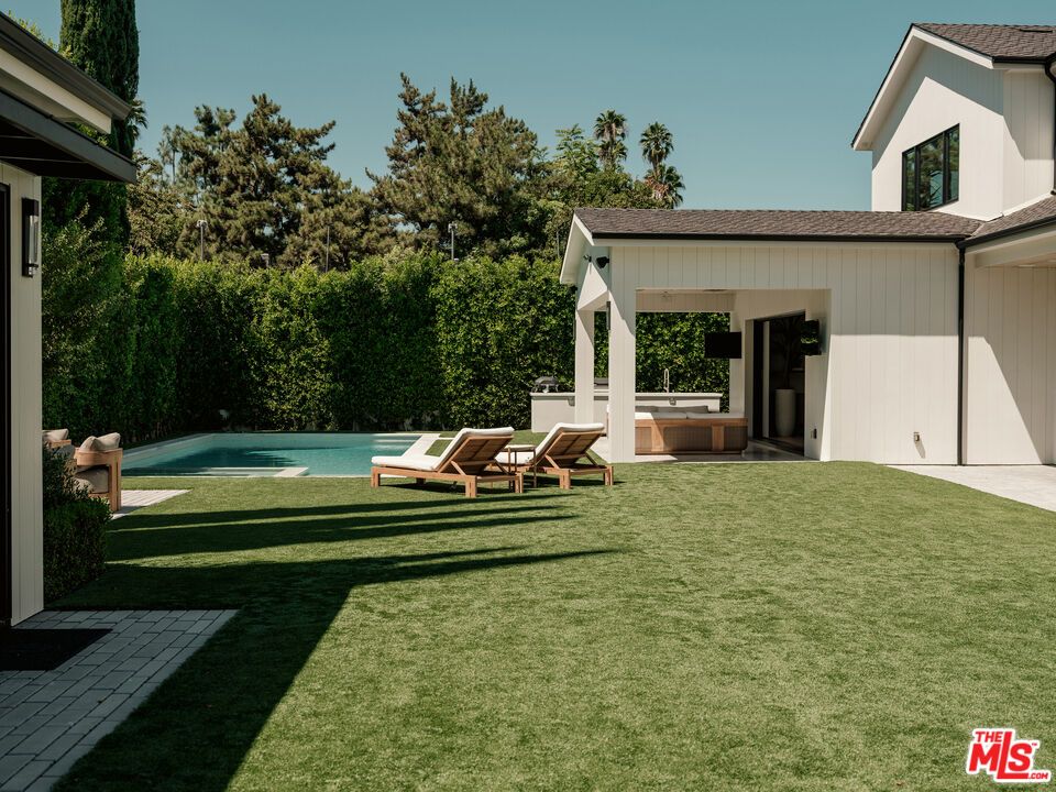 Backyard, Exterior, Pool