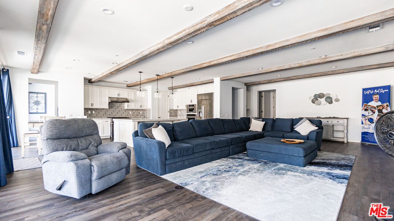 Interior, Kitchen, Living room, Pendant Lights, Recessed Lighting, Stainless Steel Appliances, Wood Texture Flooring