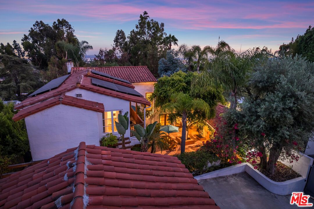 Exterior, Solar Panels