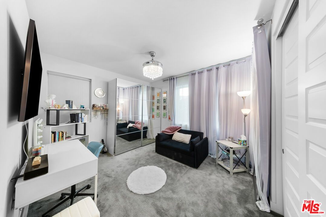 Chandelier, Home Office, Interior, Living room