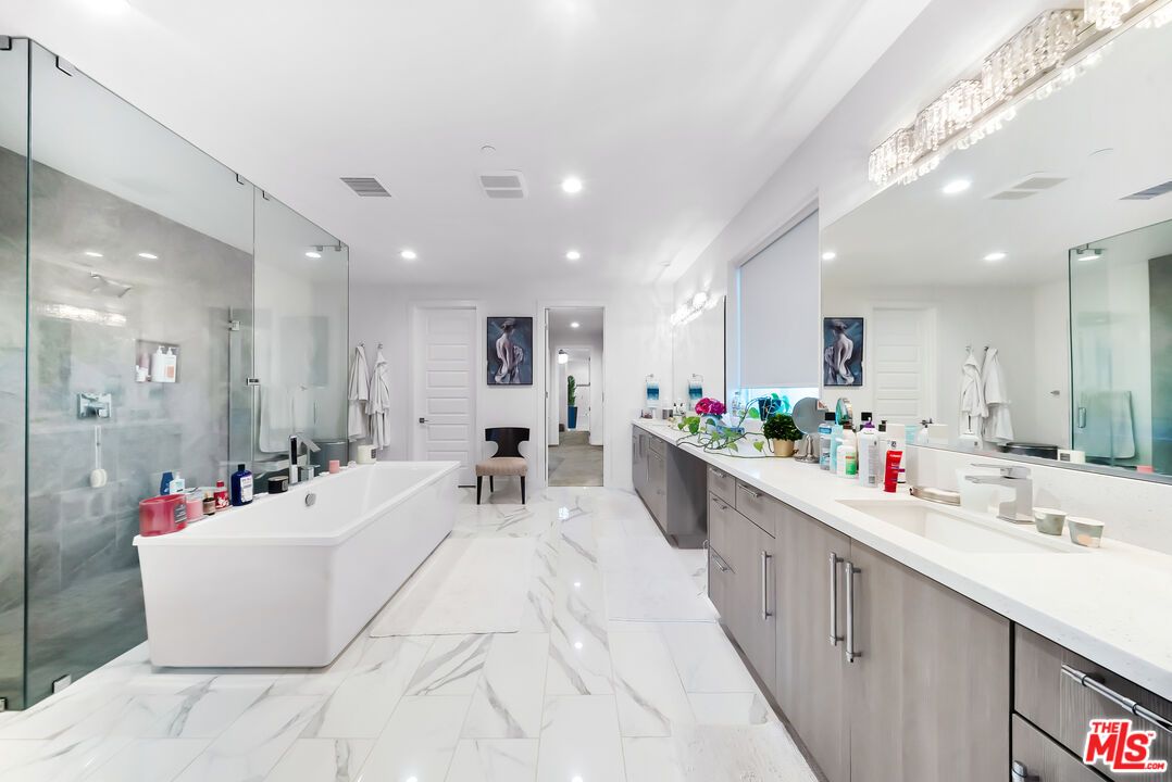 Bathroom, Dual Sink Vanities, Free Standing Baths, Glass Shower, Interior, Marble, Recessed Lighting
