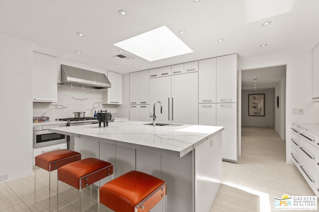 Interior, Kitchen, Marble Walls, Recessed Lighting