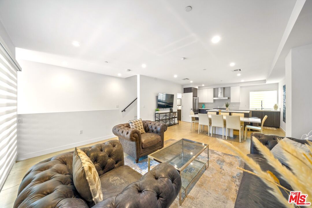 Dining room, Interior, Kitchen, Living room, Recessed Lighting