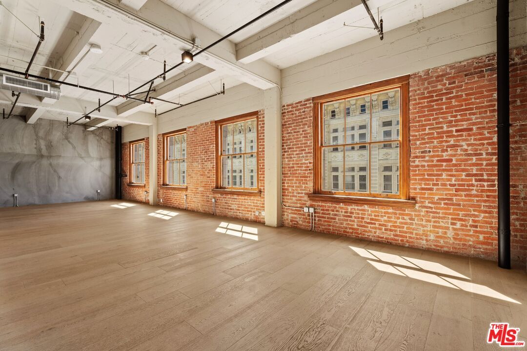 Empty room, Interior, Stone Walls, Wood Texture Flooring