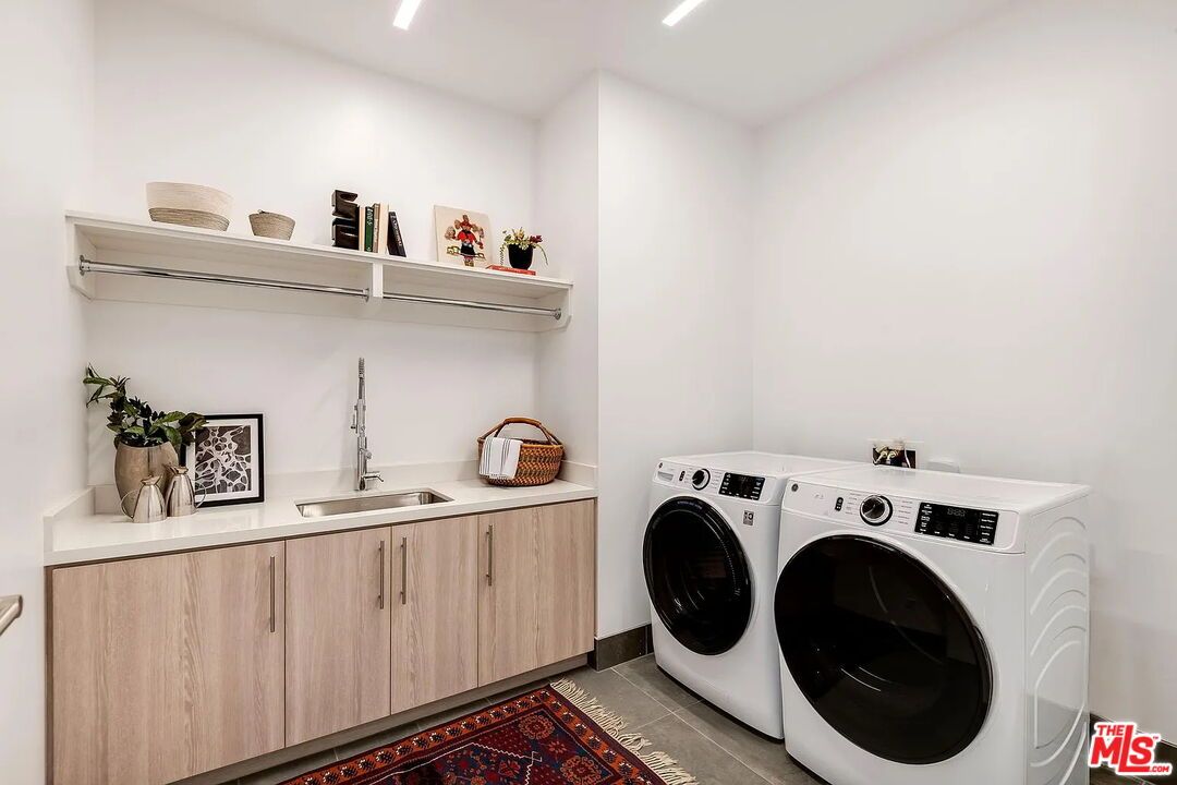 Interior, Recessed Lighting, Washer
