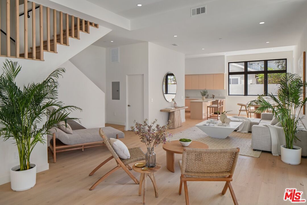 Interior, Kitchen, Living room, Recessed Lighting, Wood Texture Flooring