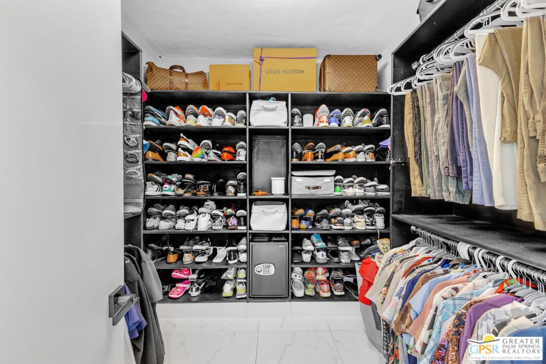 Interior, Marble, Walk-in Closets