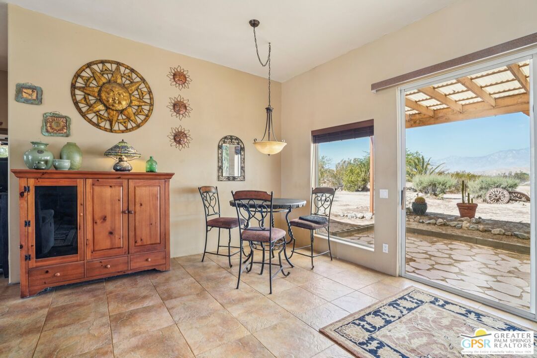 Dining room, Interior, Pendant Lights