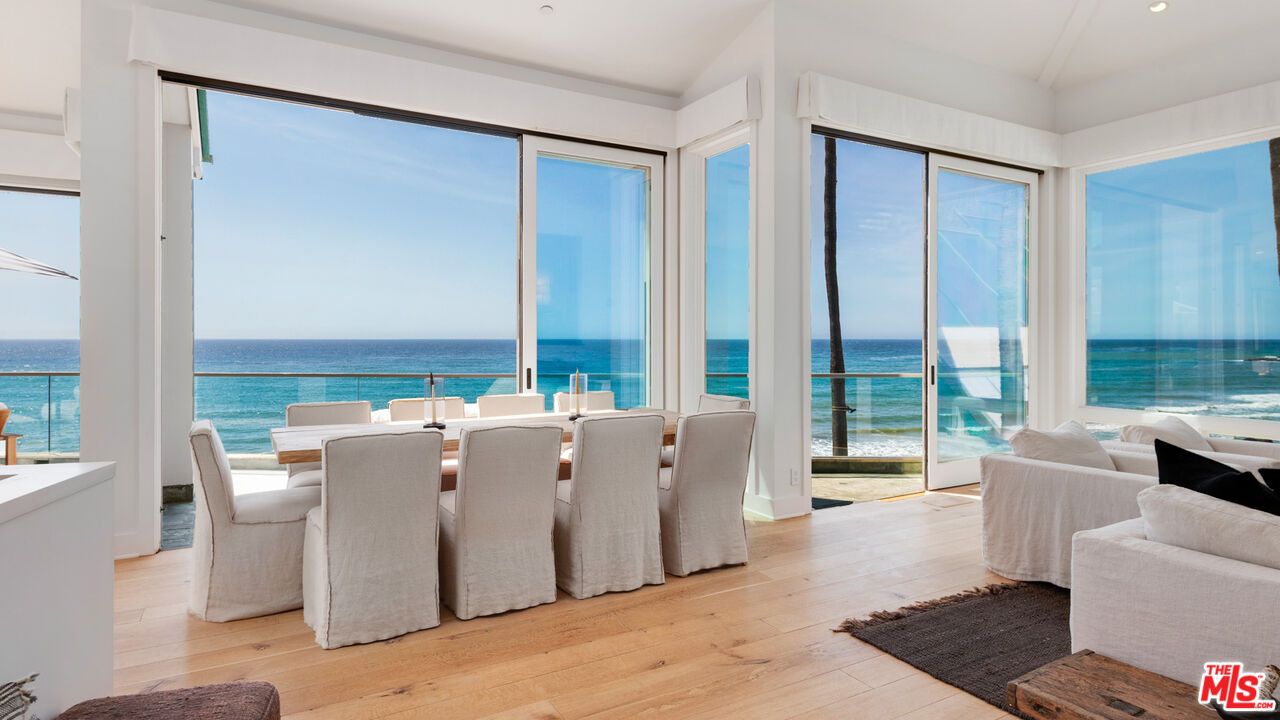 Dining room, Interior, Recessed Lighting, Water, Wood Texture Flooring