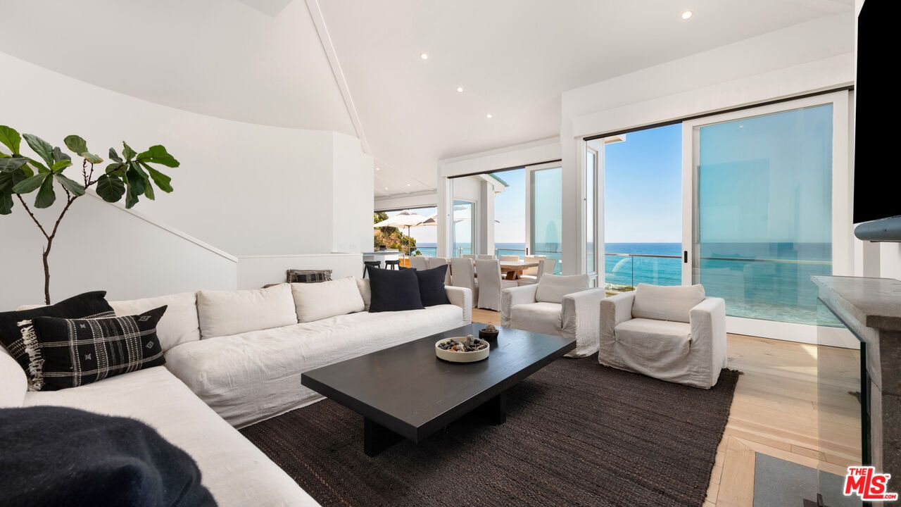 Dining room, Interior, Living room, Recessed Lighting, Water, Wood Texture Flooring