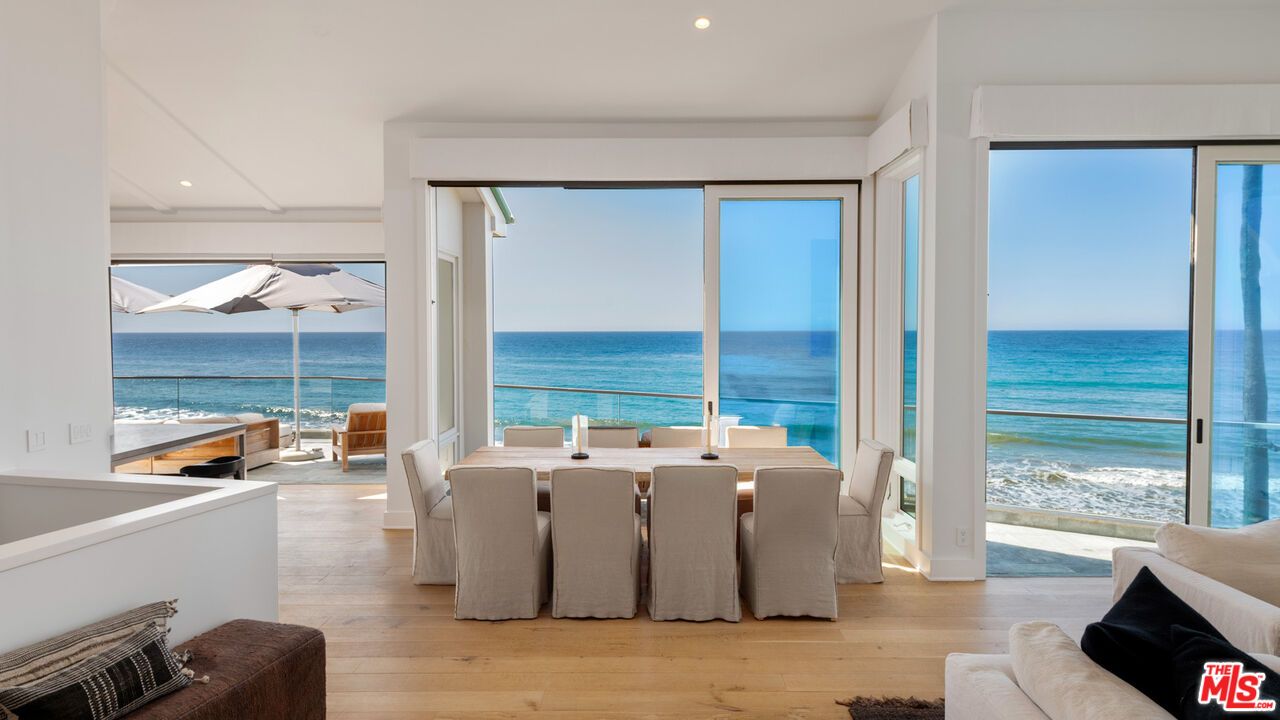 Dining room, Interior, Recessed Lighting, Water, Wood Texture Flooring