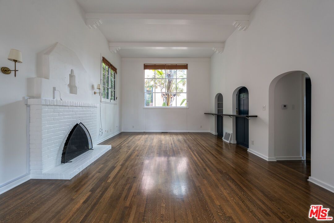 Empty room, Fireplace, Interior, Wood Texture Flooring