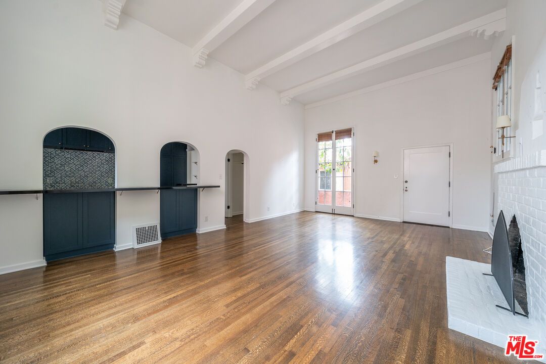 Empty room, Fireplace, Interior, Wood Texture Flooring
