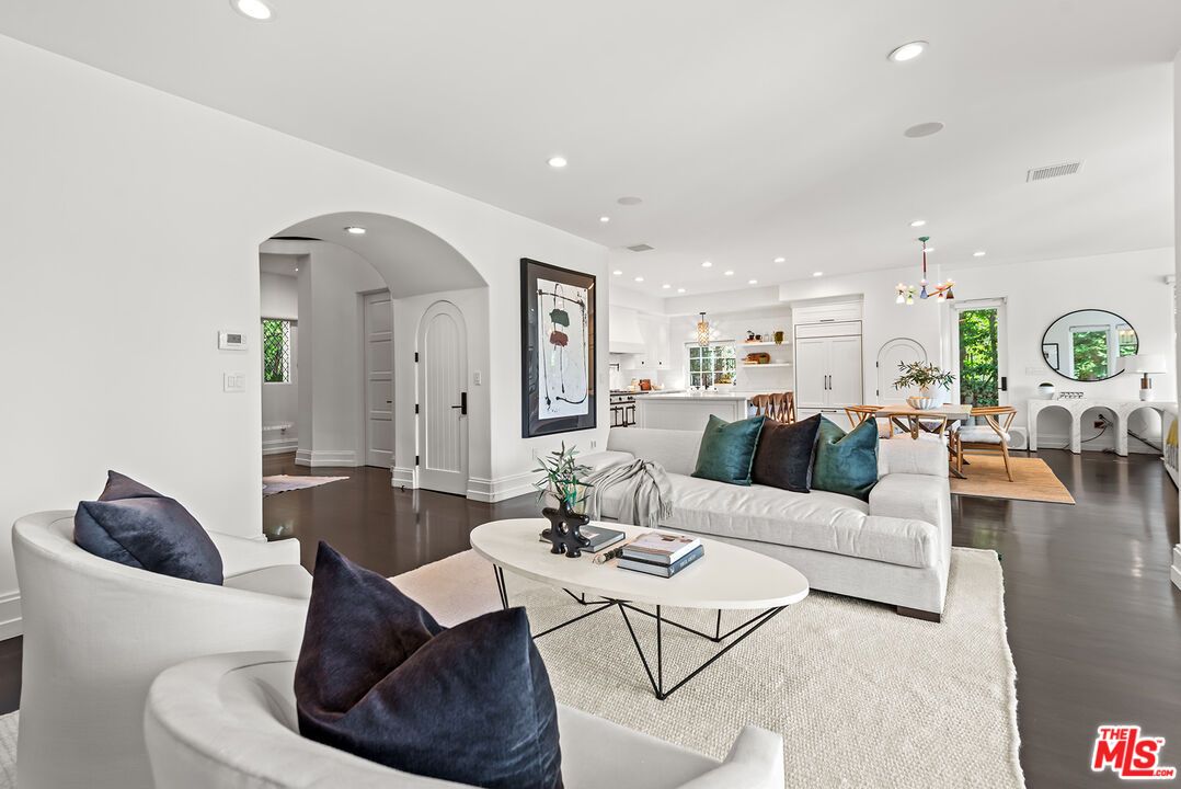 Dining room, Interior, Kitchen, Living room, Pendant Lights, Recessed Lighting, Wood Texture Flooring