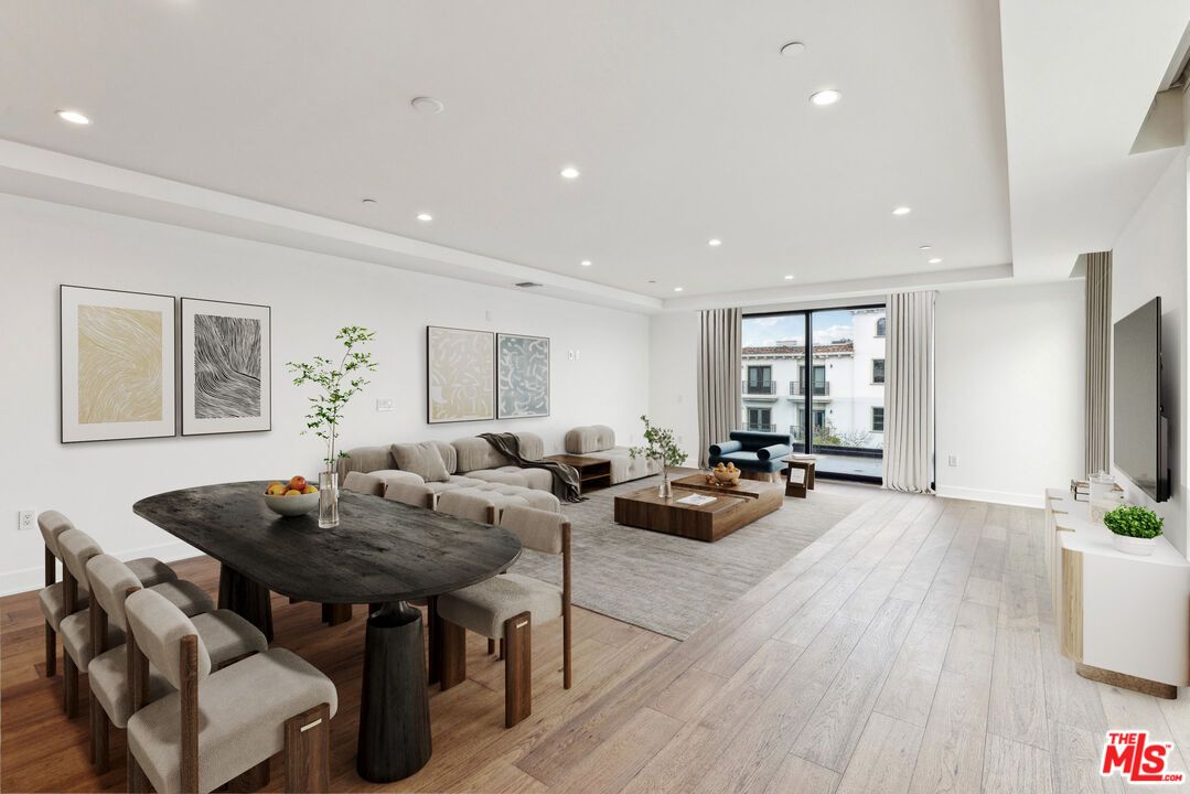 Dining room, Interior, Living room, Recessed Lighting, Wood Texture Flooring