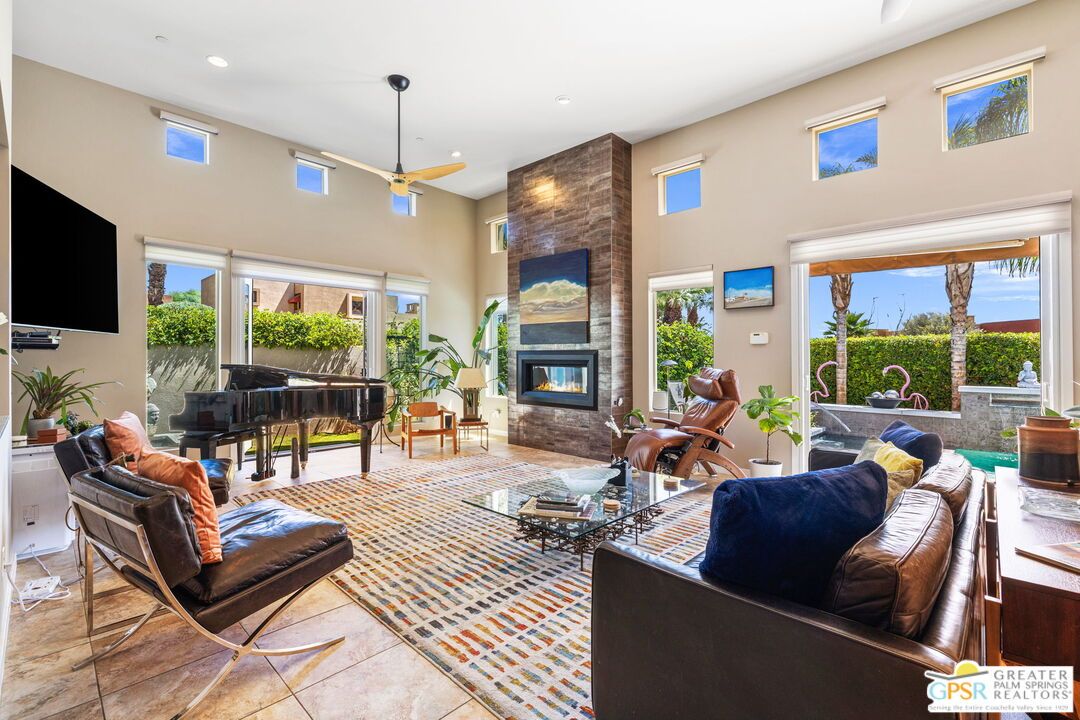 Fireplace, Interior, Living room, Pendant Lights, Piano, Recessed Lighting