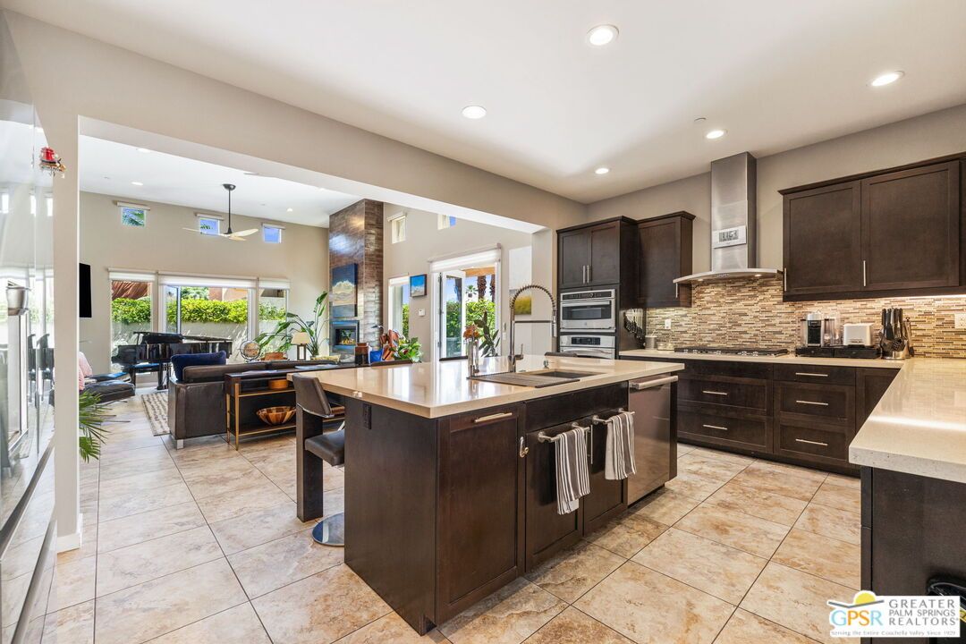 Interior, Kitchen, Living room, Recessed Lighting, Stainless Steel Appliances