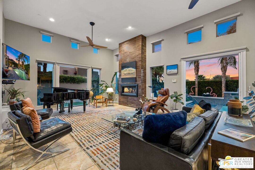 Fireplace, Interior, Living room, Piano, Recessed Lighting