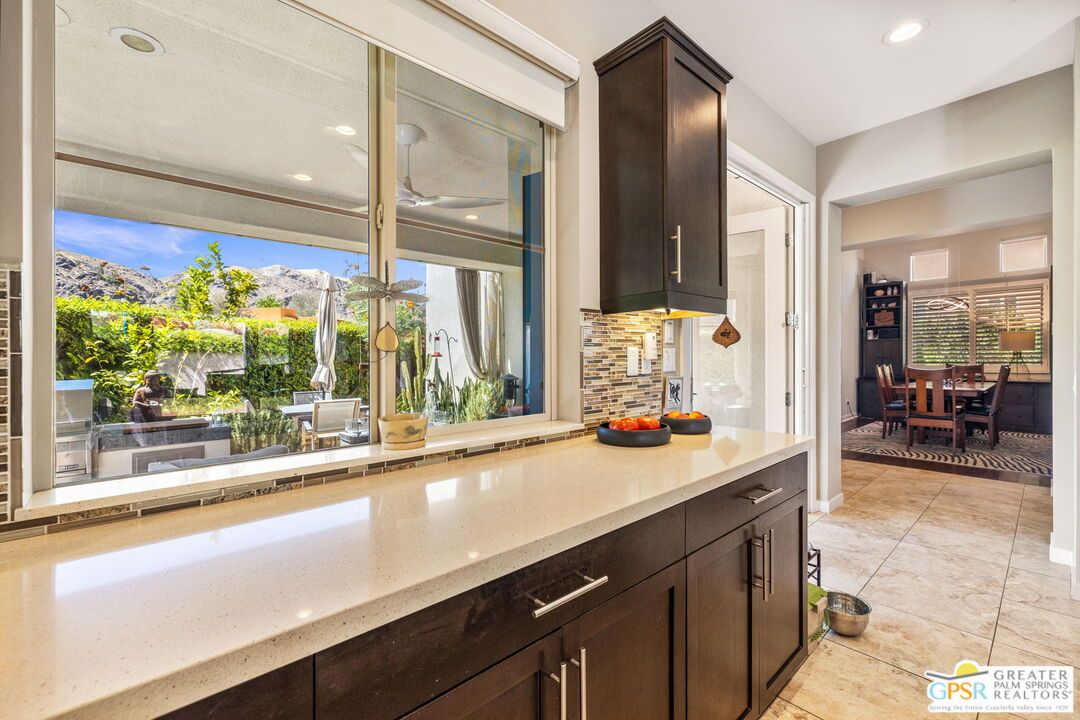 Dining room, Interior, Recessed Lighting