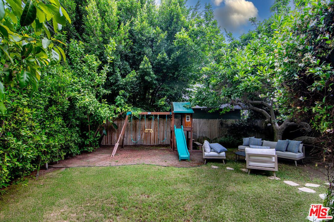 Backyard, Exterior, Playground