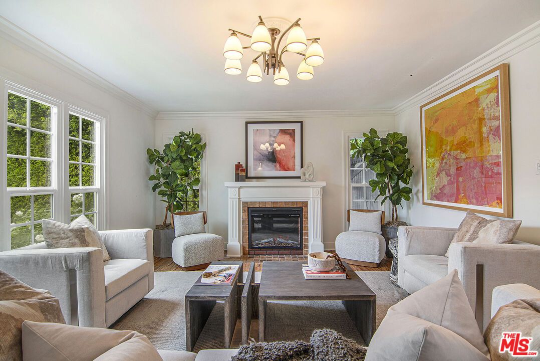 Fireplace, Interior, Living room