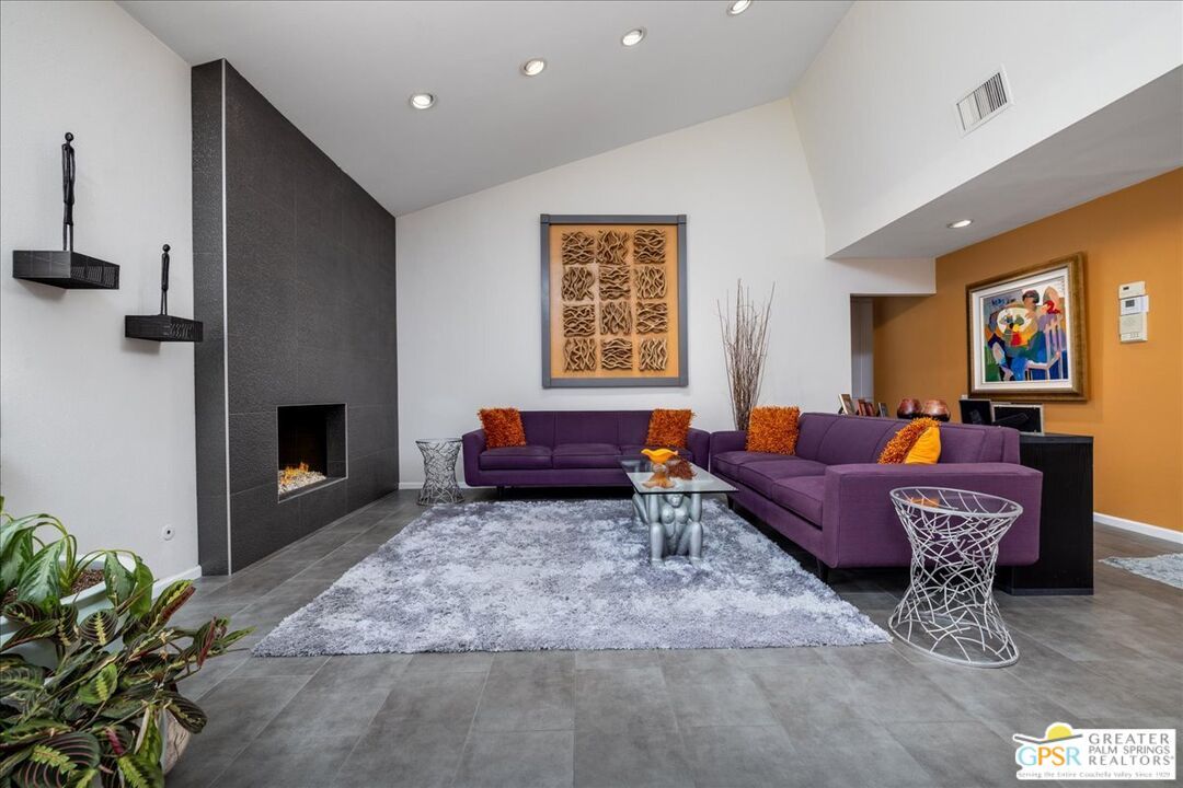 Fireplace, Interior, Living room, Recessed Lighting