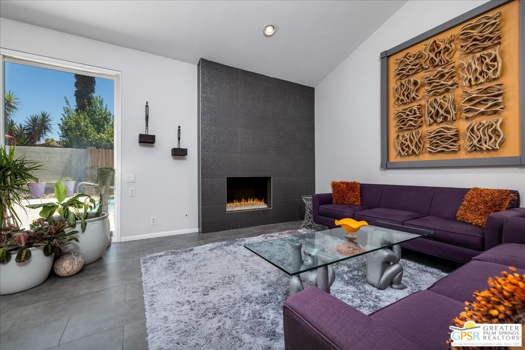 Fireplace, Interior, Living room, Recessed Lighting