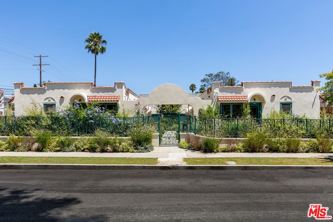 Exterior, Facade, Spanish Mediterranean