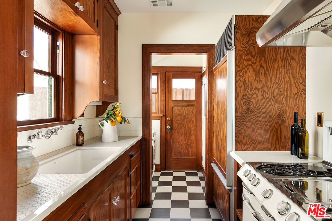 Interior, Kitchen, Tile Countertops