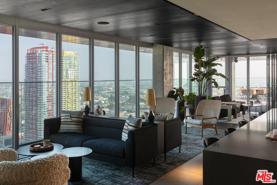 Dining room, Interior, Living room, Recessed Lighting, Sun Room, Water