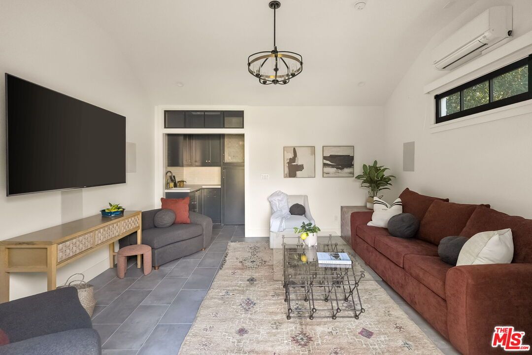 Interior, Living room, Pendant Lights