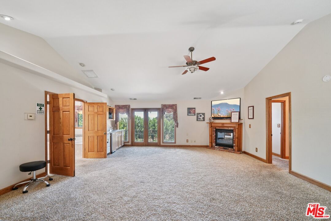Empty room, Fireplace, Interior, Recessed Lighting