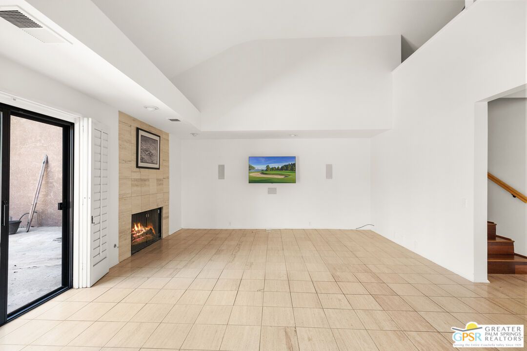Empty room, Fireplace, Interior