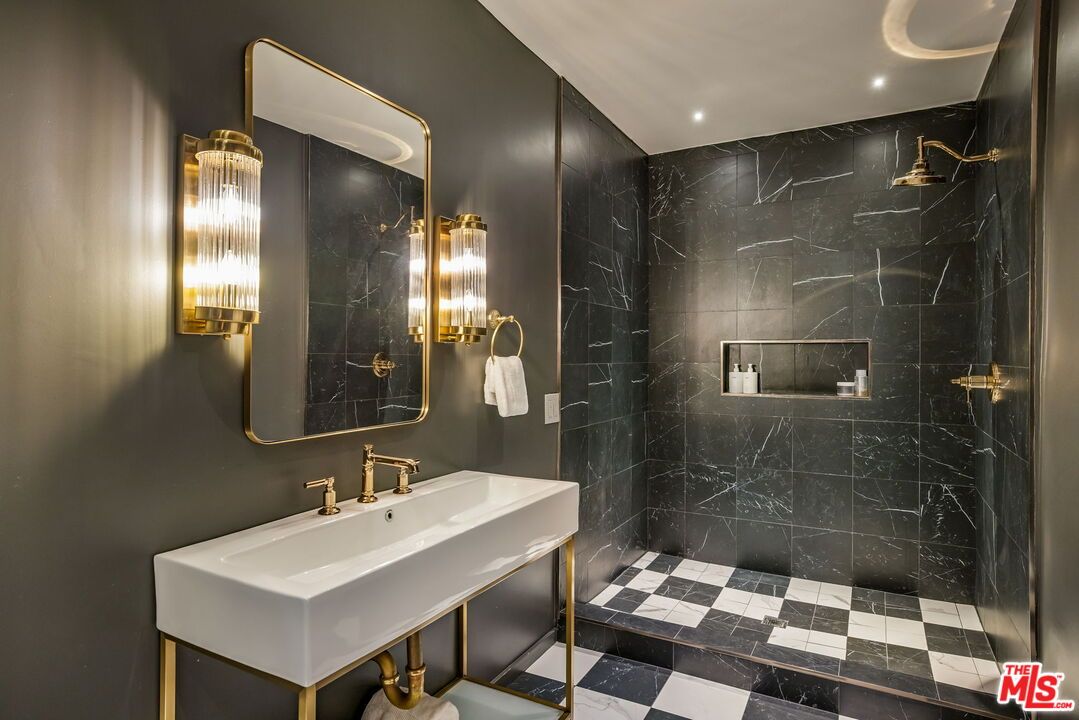 Bathroom, Interior, Marble Walls, Recessed Lighting