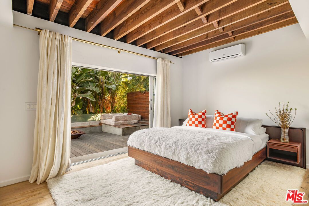 Bedroom, Interior, Wooden Beams, Wooden Ceilings, Wood Texture Flooring