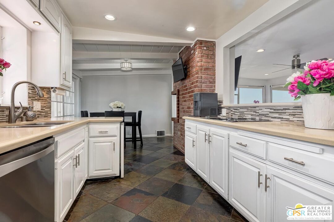 Dining room, Interior, Kitchen, Recessed Lighting, Stainless Steel Appliances, Stone Walls