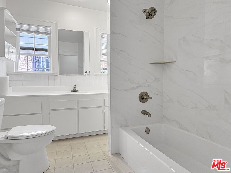 Bathroom, Interior, Marble Walls