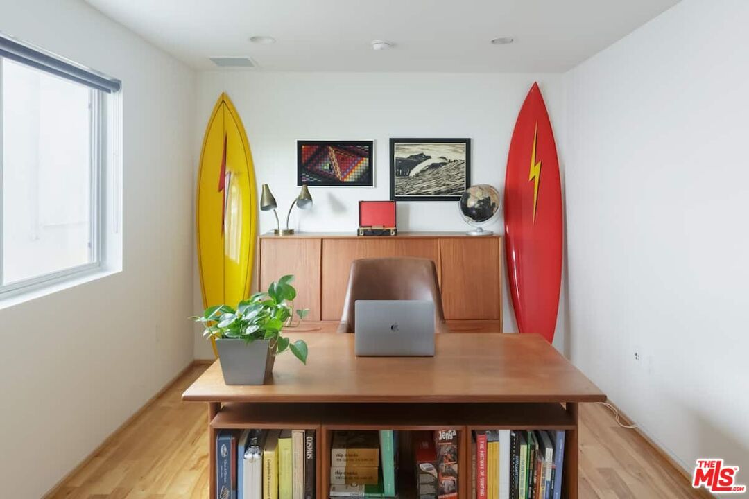 Home Office, Interior, Recessed Lighting, Wood Texture Flooring