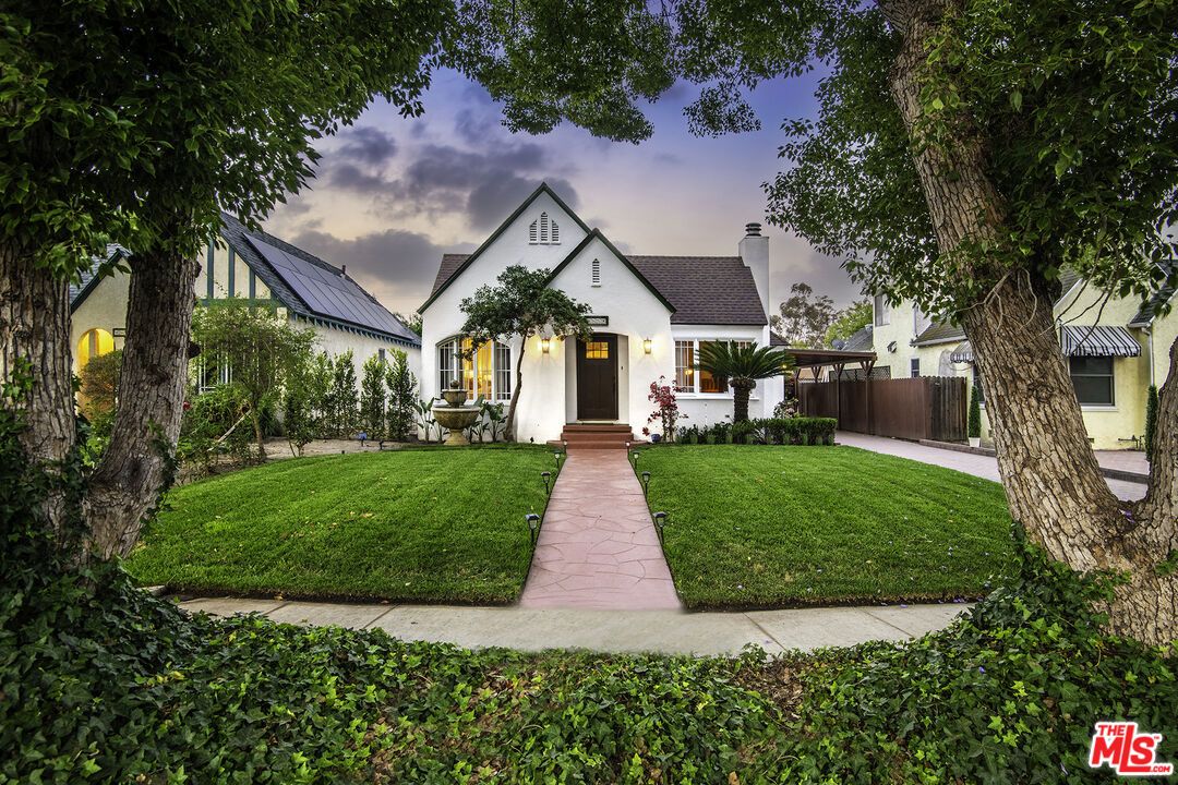 Backyard, Exterior, Facade, Tudor Revival