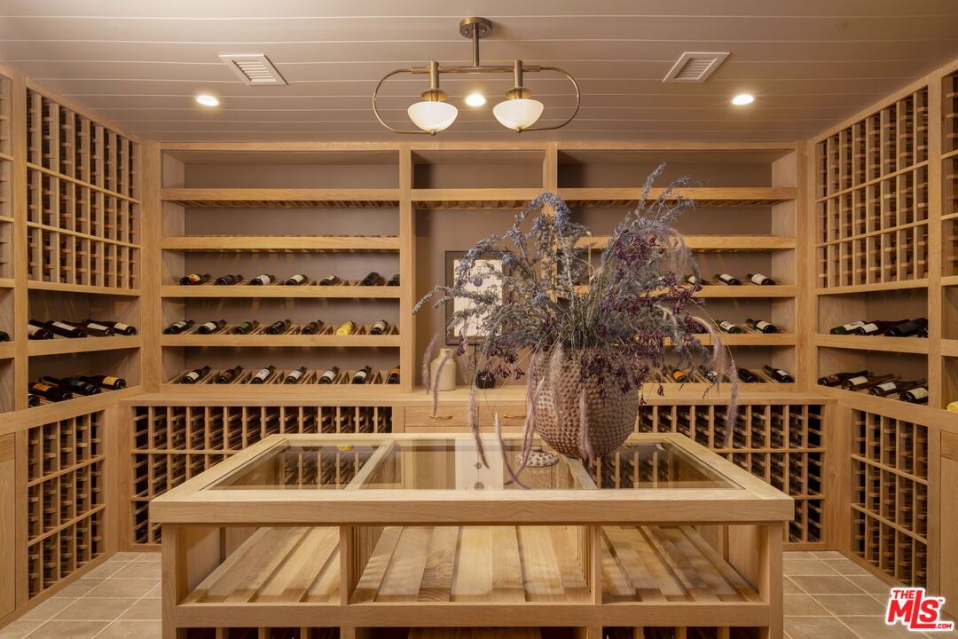 Interior, Pendant Lights, Recessed Lighting, Wine Storage