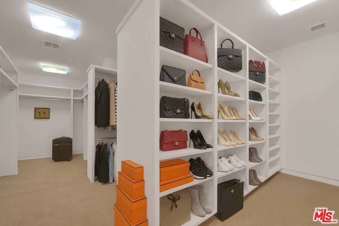 Interior, Walk-in Closets