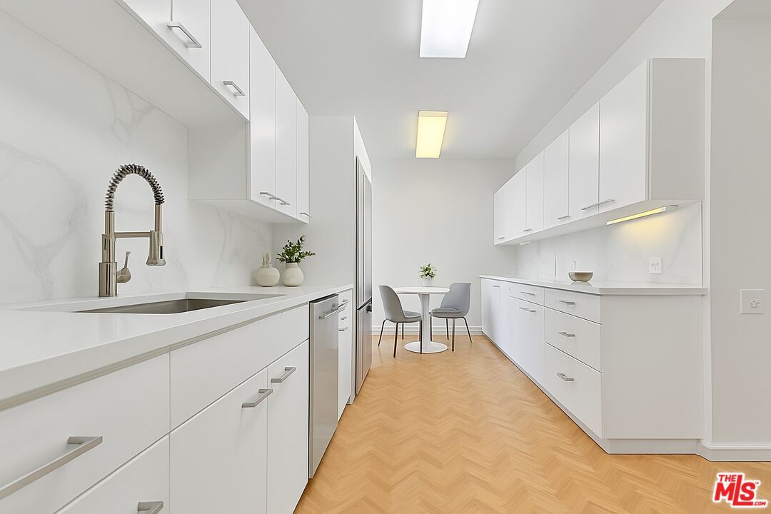 Dining room, Interior, Kitchen, Marble Walls, Wood Texture Flooring