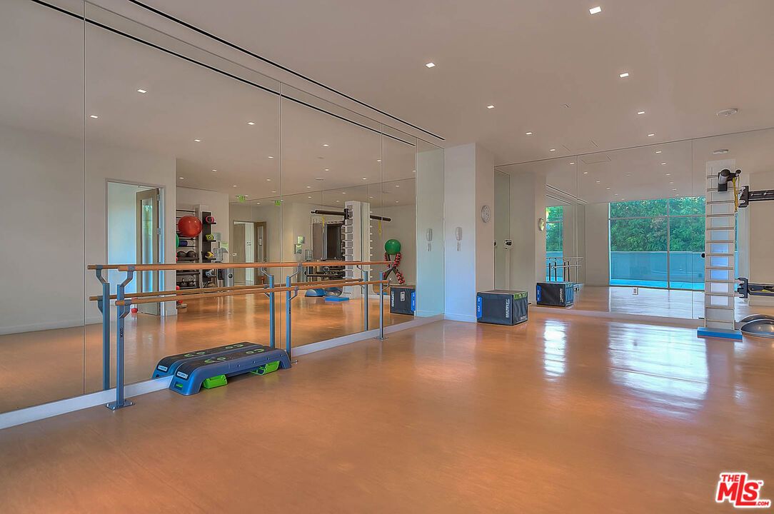Fitness Equipment, Interior, Recessed Lighting